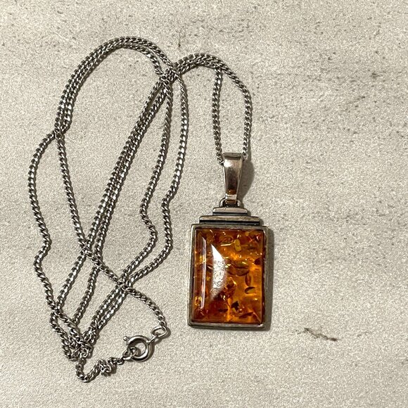 Vintage Genuine Baltic Amber Rectangle Sterling Silver Pendant & Chain 13" Drop - Picture 1 of 9